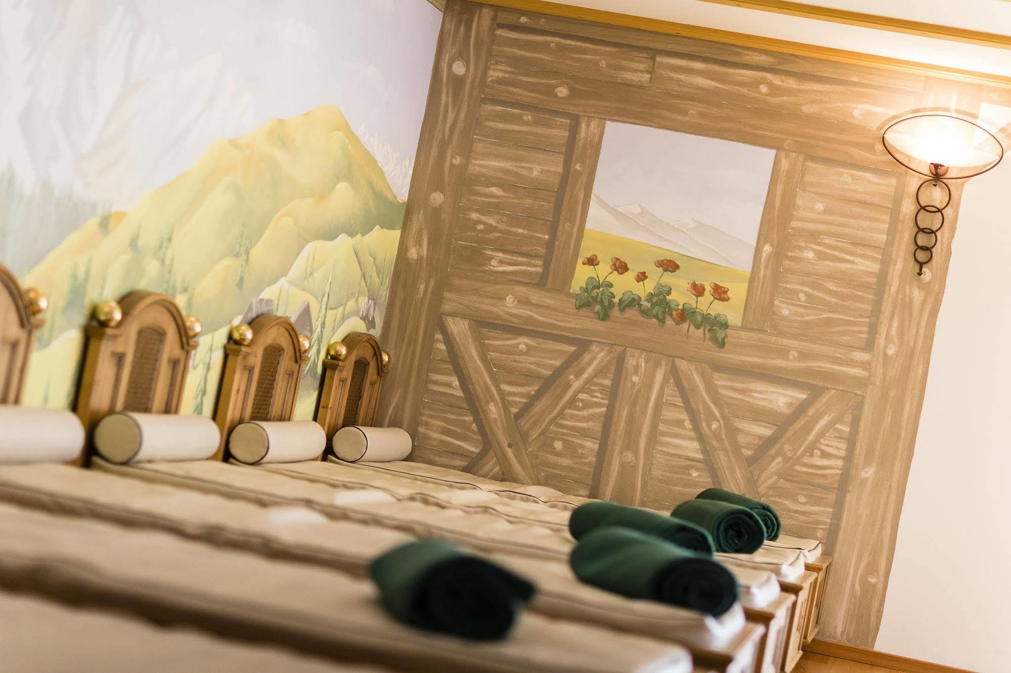 DolceVita Hotel Jagdhof Laces Esterno foto