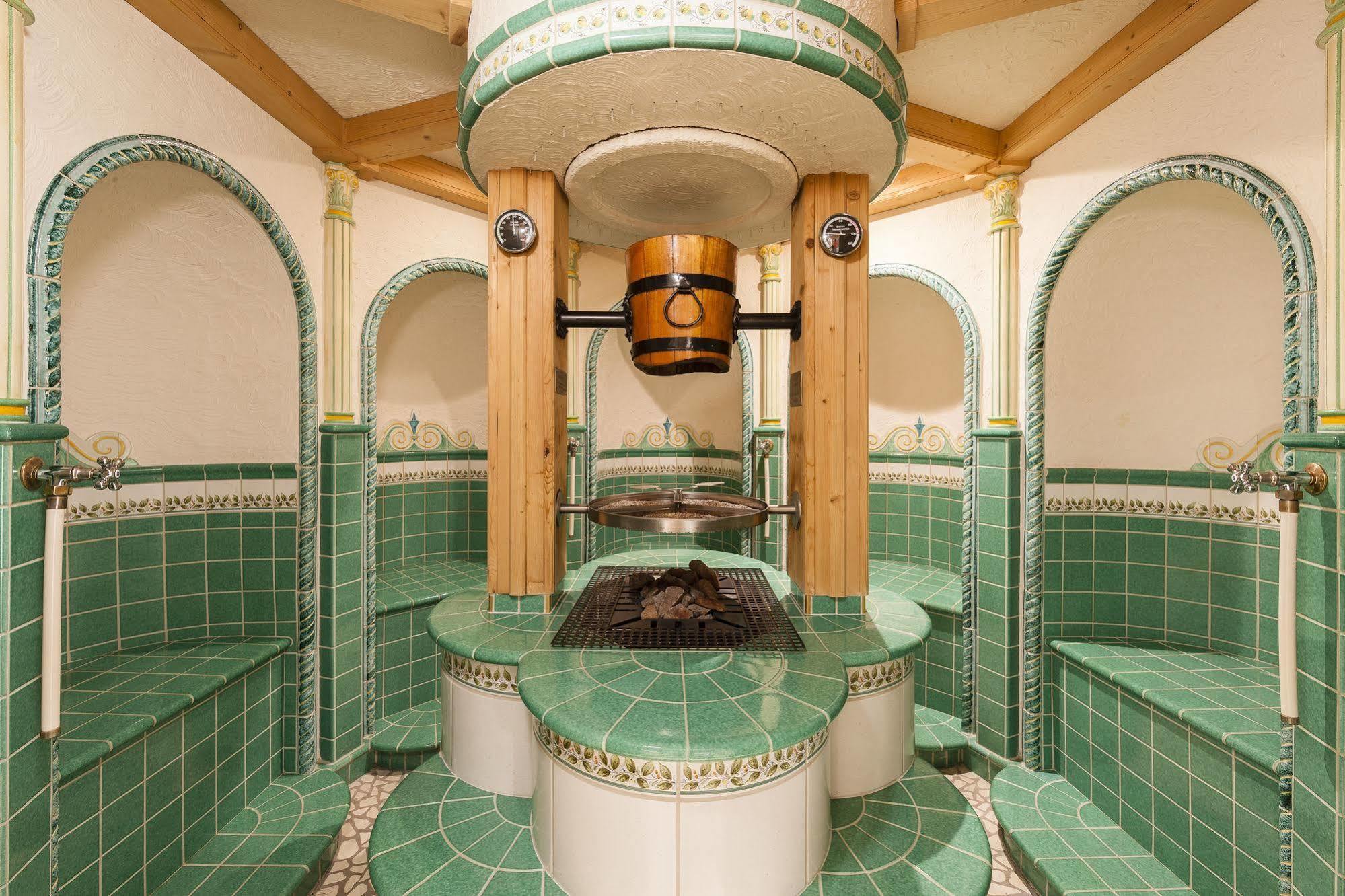 DolceVita Hotel Jagdhof Laces Esterno foto